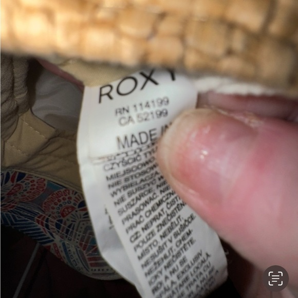 Stylish Roxy Incognito Patterned Trucker Hat white/tan/ multi floral women’s O/S - Picture 4 of 9